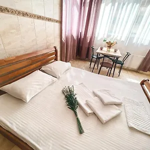 https://dream-apartments.hotels-of-kiev.com